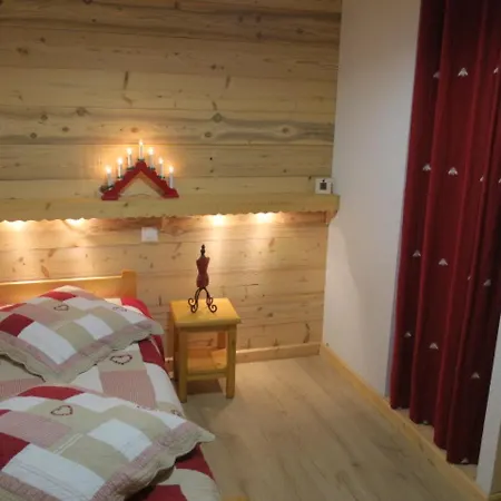 Avec Balcon A - 4 Pers, Proche Centre Et Telecabine - Fr-1-198-172 Chatel